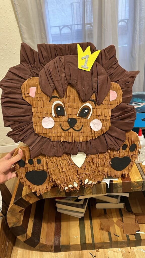 Piñata de un león