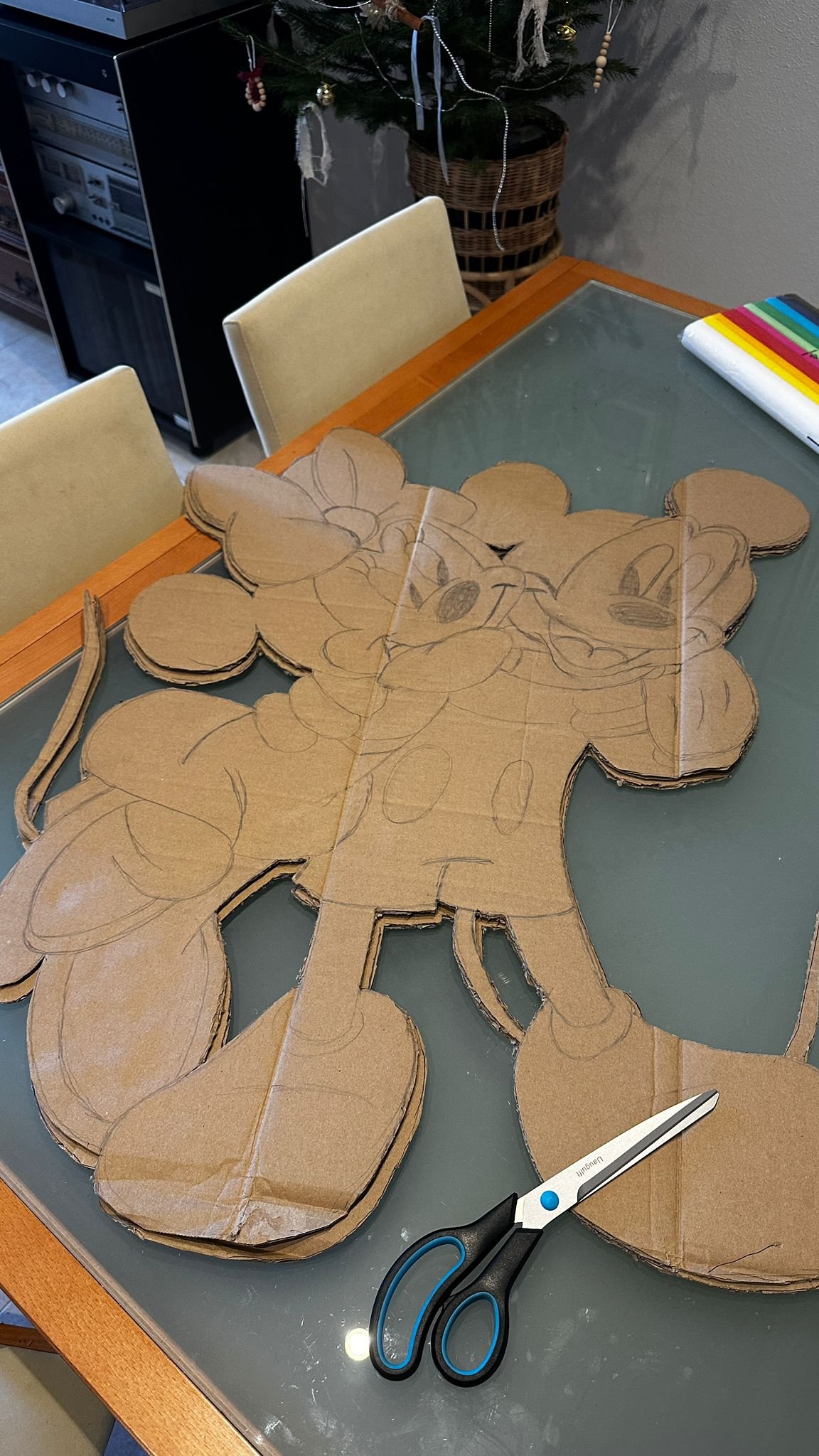 Proceso creación piñata mickey